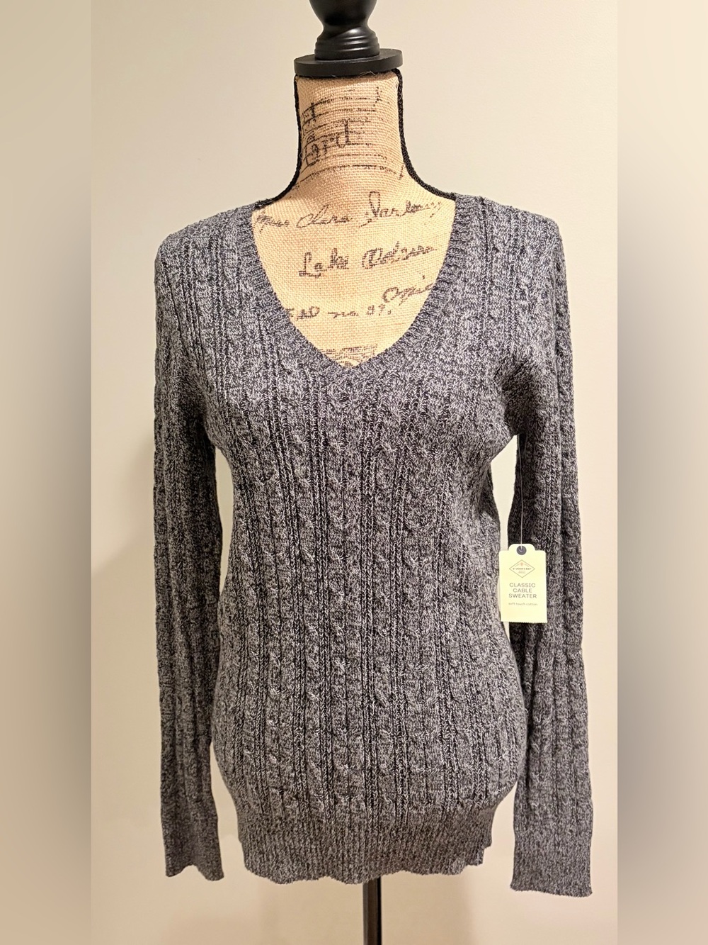 NWT St. John’s Bay Classic Cable Knit V-Neck Sweater - Gray Marl - Med Tall
